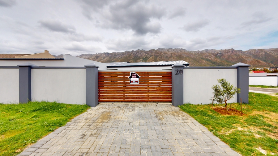 4 Bedroom Property for Sale in Admirals Park Western Cape